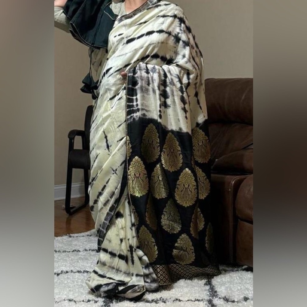 Elegant Tie-Dye Shibori Saree